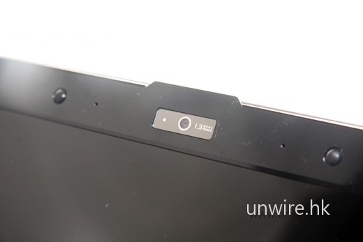 配備 130 萬像素 webcam。 配備 130 萬像素 webcam。