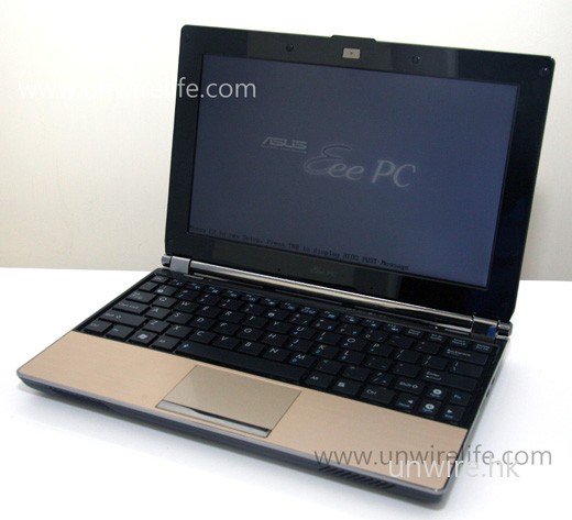 機身設計與上代 SSD 版本沒有太大分別。