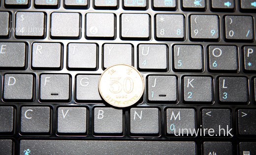 按鍵面積與 S121 的相若。 按鍵面積與 S121 的相若。