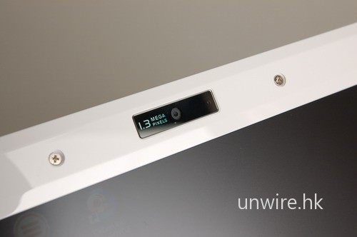 頂部提 130 萬像素 Web Cam，沒有提升。