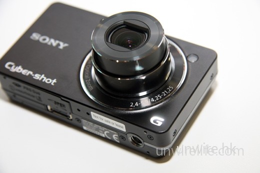 與 TX1 不同，WX1 改為採用 Sony 頂級 G 鏡頭，支援 24mm Wide 拍攝焦距。