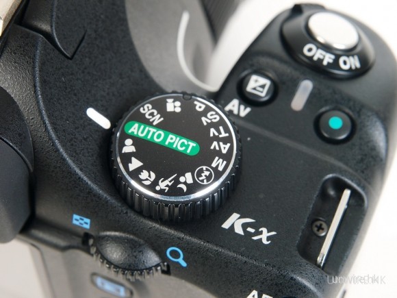 006_resize 為了加快拍攝的選項速度,在機頂的選項盤中亦加入了很多場景模式。