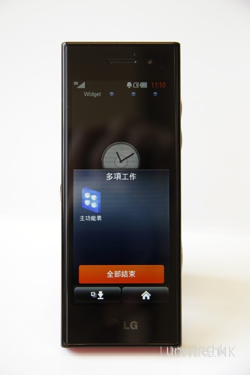 「She Critiques」是其中一個預城Application,讓用戶可隨時隨地找到心水衫褲、化妝品。 「She Critiques」是其中一個預城Application,讓用戶可隨時隨地找到心水衫褲、化妝品。