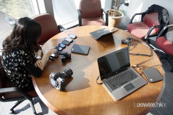 今次的試玩會,供讀者試玩的產品確實十分多呢,要試玩多些產品,自然是像小姐般,「早到早著」。 今次的試玩會,供讀者試玩的產品確實十分多呢,要試玩多些產品,自然是像小姐般,「早到早著」。