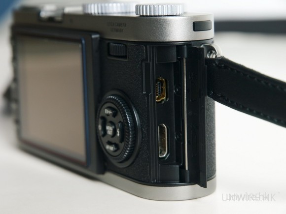 雖然X1未設有高清拍片功能，但機身一樣有HDMI輸出位。