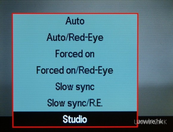 提供多種閃燈模式。
