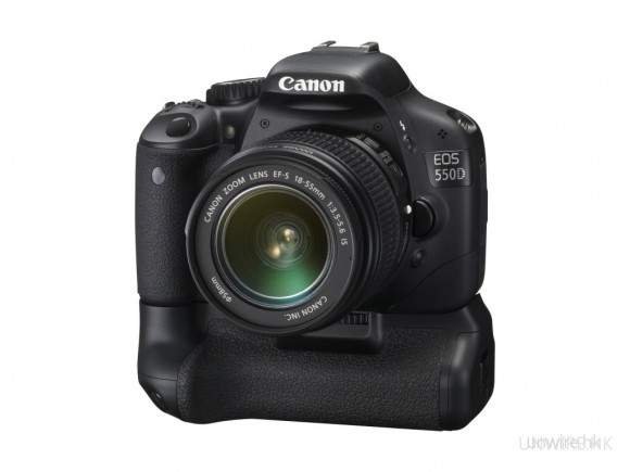 EOS 550D_18-55_wBG-E8