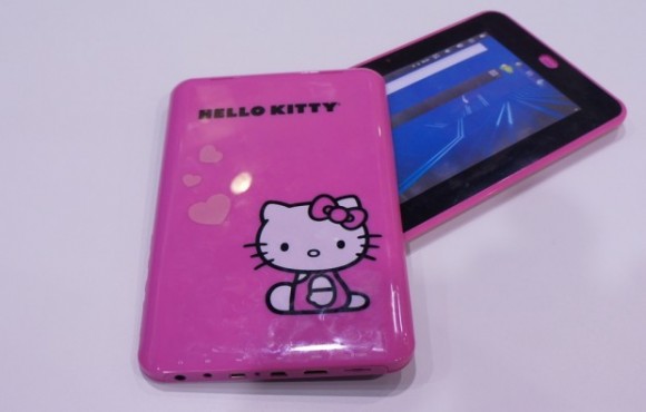hello-kitty-tablet04-620x396