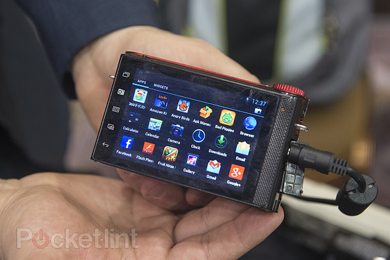 polaroid-android-interchangeable-lens-camera-pictures-and-hands-on-4