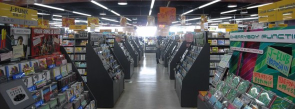 542053_328720650518324_501454007_n