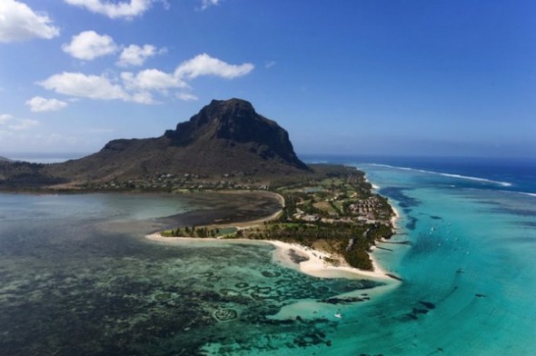 衛星拍到的超逼真巨型海底瀑布3-600x399