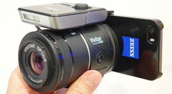 Vivitar-IU680-Interchangeable-Lens-Camera-for-Smartphones-Revealed-at-CES-2014