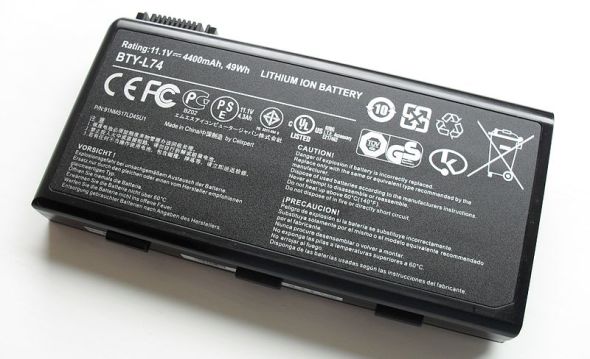 800px-Li_ion_laptop_battery
