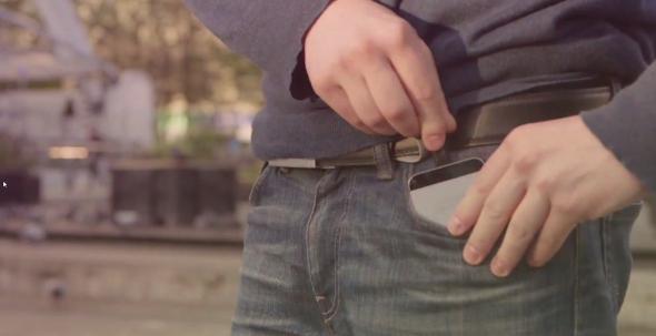 2014-11-19 18_58_08-XOO Belt by Nifty - A Phone-Charging Belt _ Indiegogo