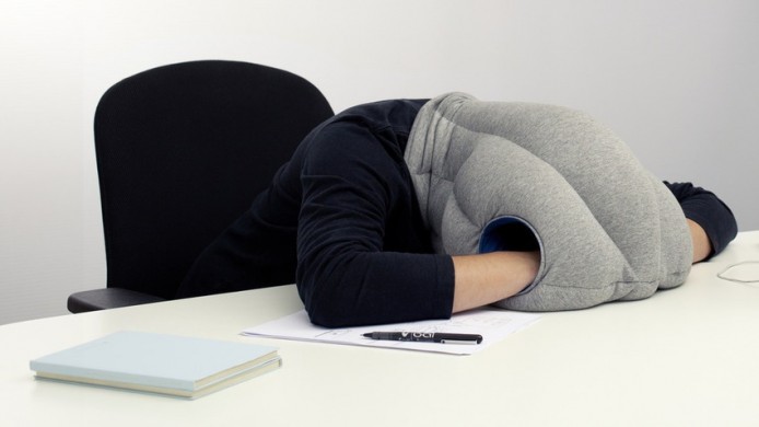 ostrich-pillow_studio-banana-things_kawamura-ganjavian_05
