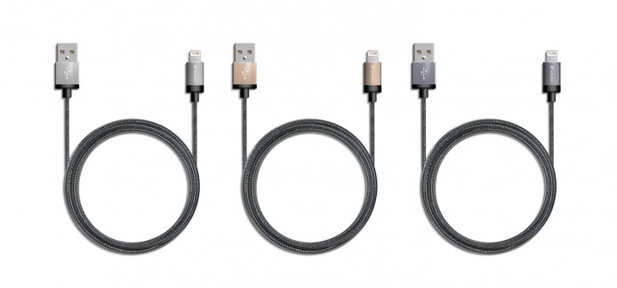 Metallic lightning cables_group