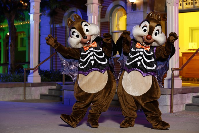 Disney Haunted Halloween_Characters Meet and Greet_Chip and Dale