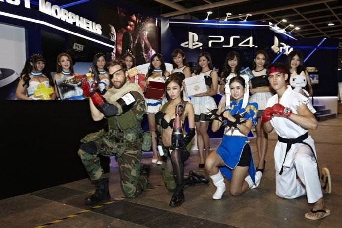 PlayStation-booth-at-ACG_1-694x463