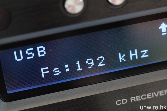 USB 輸入最高支援 24bit/192kHz 取樣率訊號。
