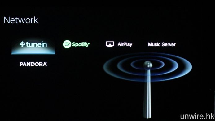 現時預載的網絡功能包括 Spotify、Airplay，未來亦會追加 Tidal 及 Google Cast，與及由美國公司 Blackfire 研發之 Fire Connect 多房間無線音響功能。