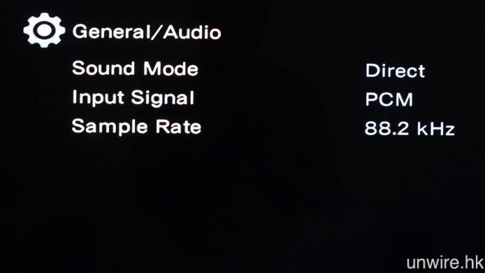 至於 Chromecast Audio，在透過光纖連接至 AVR-X3200W 擴音機時，播放不同取樣率歌曲時，擴音機接收訊號亦會維持為該個取樣率，不會作重新取樣。