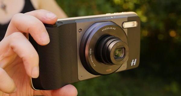 哈蘇 True Zoom 相機是其中一款搶眼的 Moto Mods
